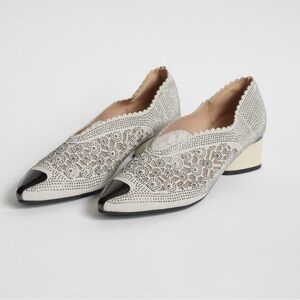 Elegant Lace Women's Shoes in Cream with Metal Toe Detail